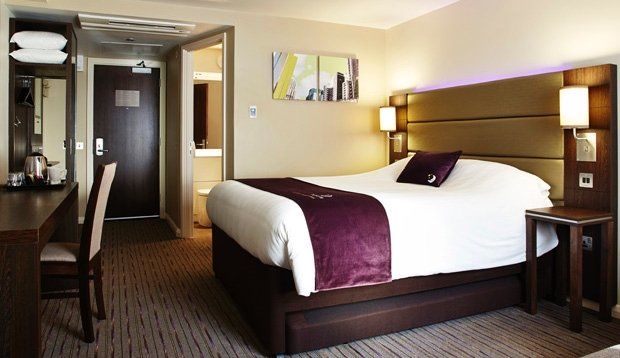 Premier Inn Premier Inn Stockport Central Exteriör bild